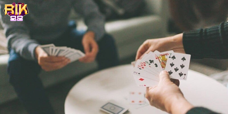 Bí quyết đầu tư hữu ích vào tiến lên tại RIK88